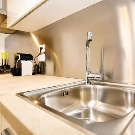 Bronzino 53 - With Free Private Parking Appartement *