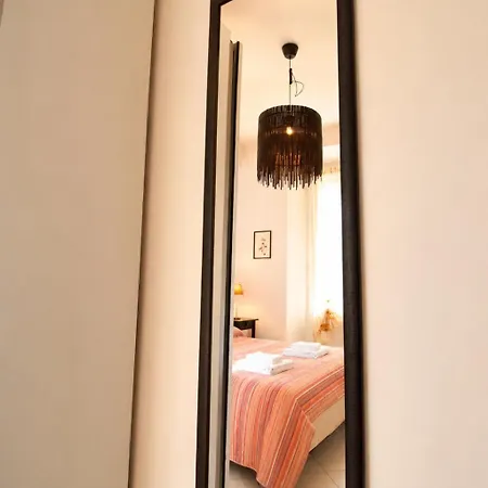 Bronzino 53 - With Free Private Parking Appartement