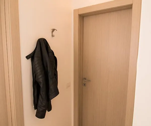Bronzino 53 - With Free Private Parking Apartament Florencja